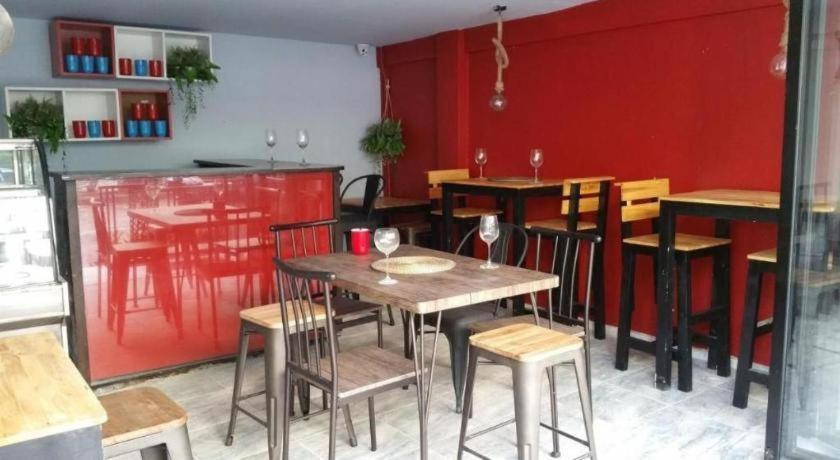 Отель Anchor Boutique House Patong Экстерьер фото